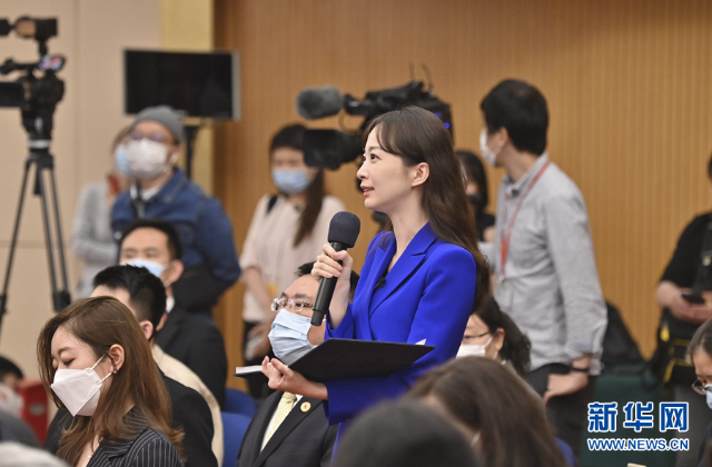 新华社记者.jpg