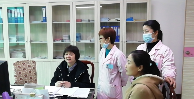 市检查组卫健小组一行到兴宁市妇幼保健院实地检查.jpg