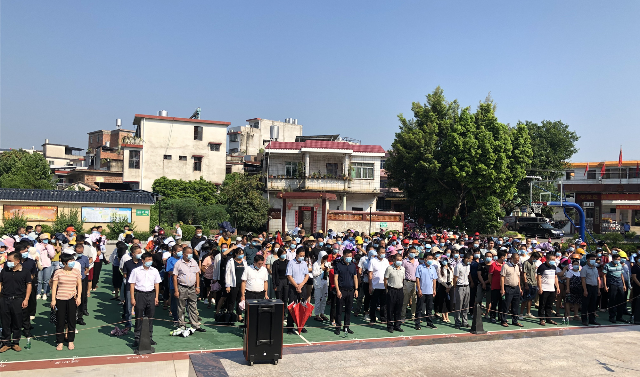 台下.jpg