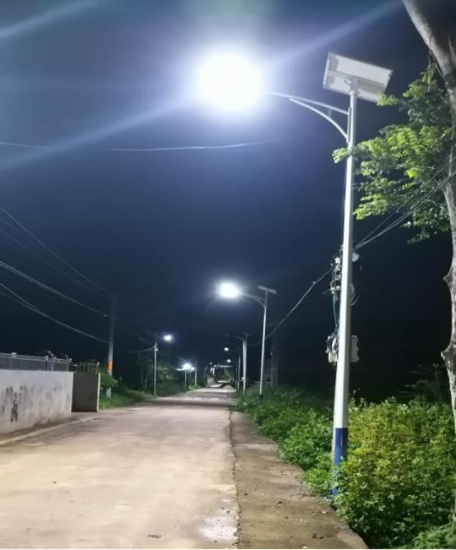 上笃陂村太阳能路灯建设工程.png