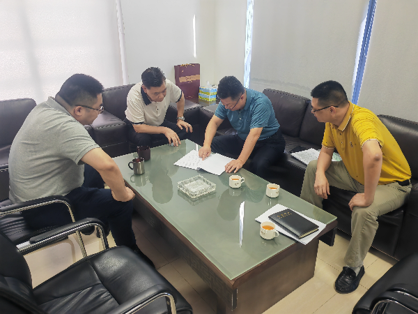 党工委主要负责同志带队到兴宁鸿隆物流城有限公司.jpg
