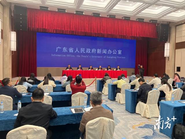 卜链锋 摄 卜链锋 摄