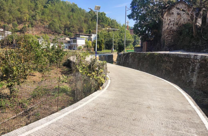 道路硬底化后.png