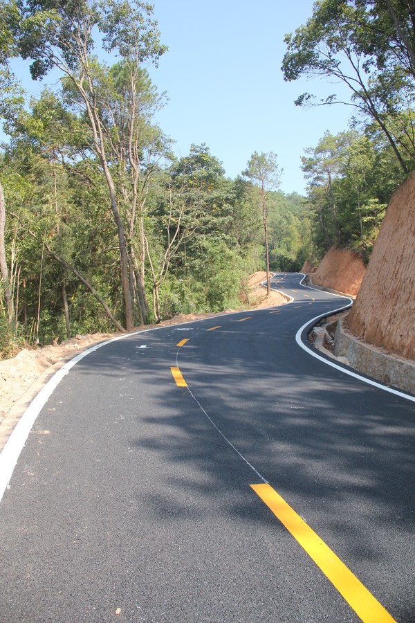 神光山登山绿道.jpg