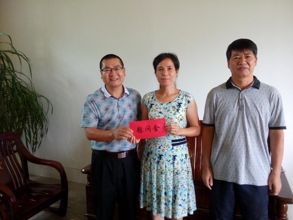 QQ图片20150910152618.jpg
