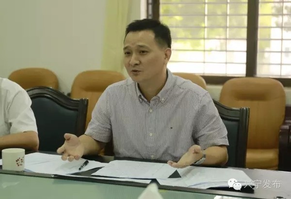 丘孝东到兴宁西北两乡镇调研