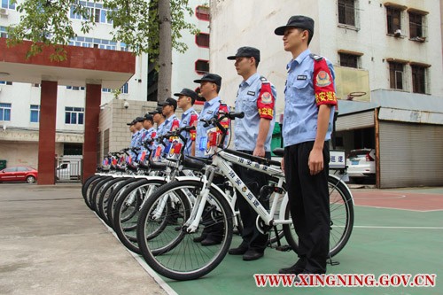 警用巡逻自行车1.JPG