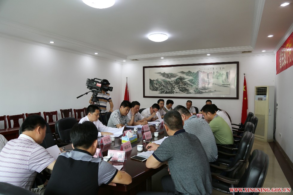 座谈会2.jpg