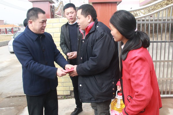 冯书记.JPG