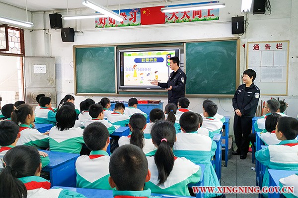 佛岭小学3.jpg