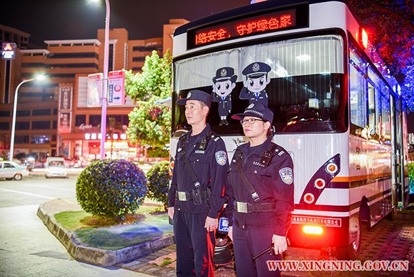 移动警务车.jpg