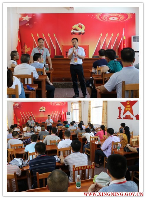 座谈会.jpg